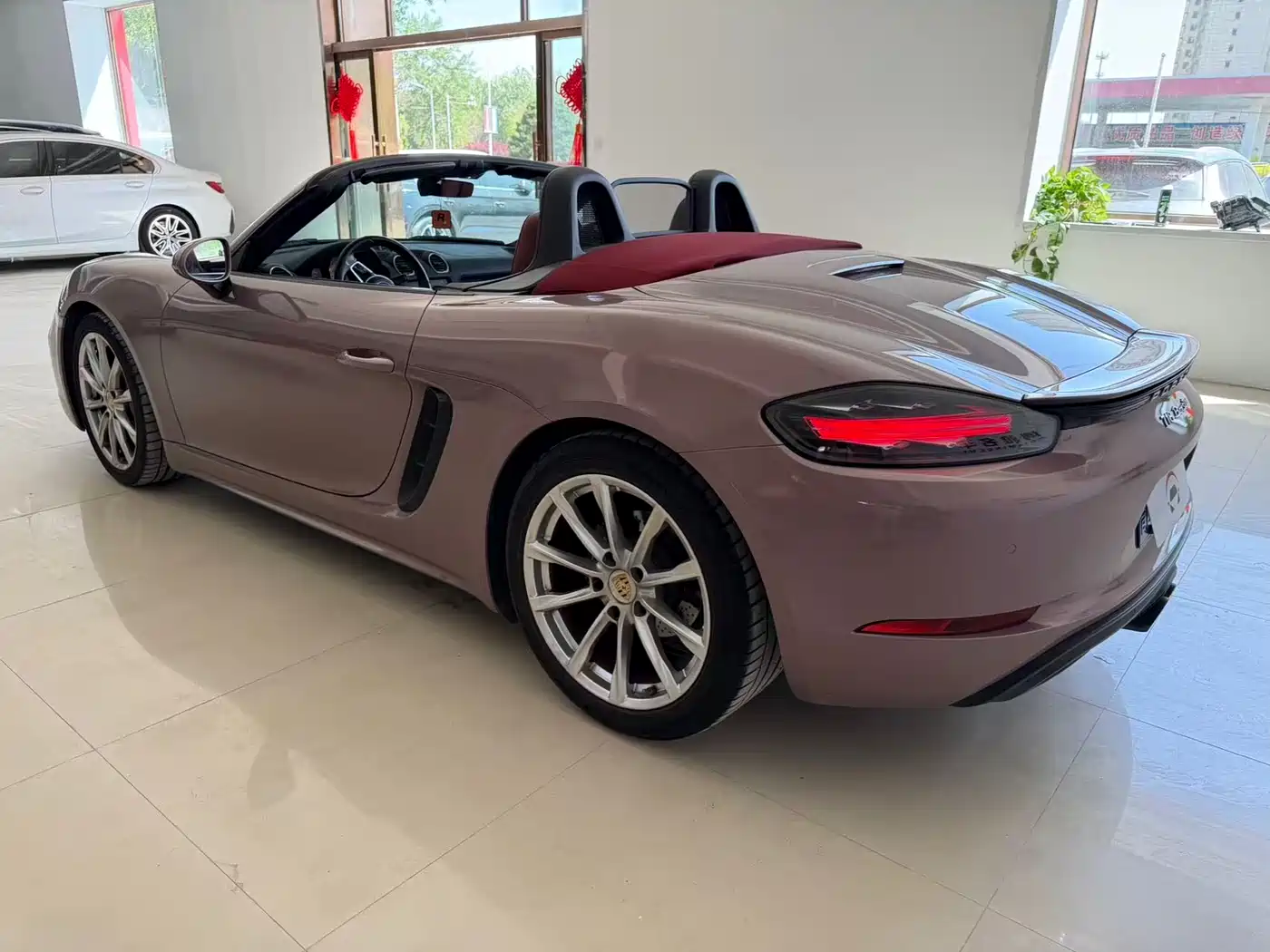 Porsche 718 2022 Boxster 2.0T фото 6