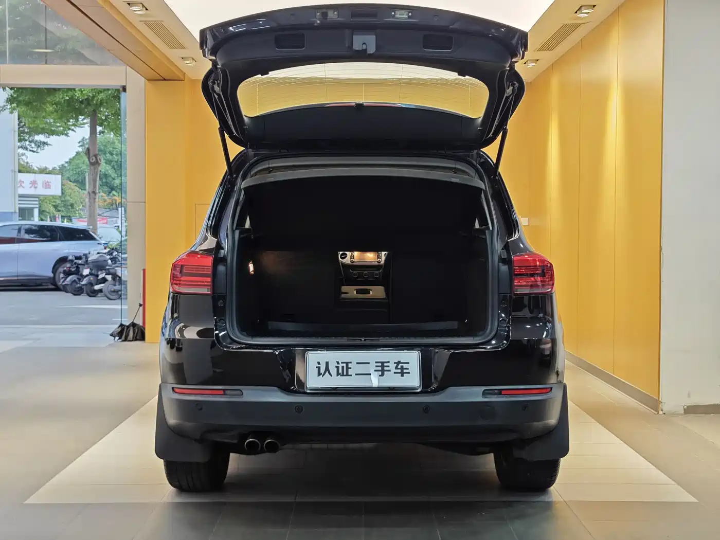 Volkswagen Tiguan 2015 1.8TSI Automatic 2WD Comfortline фото 28