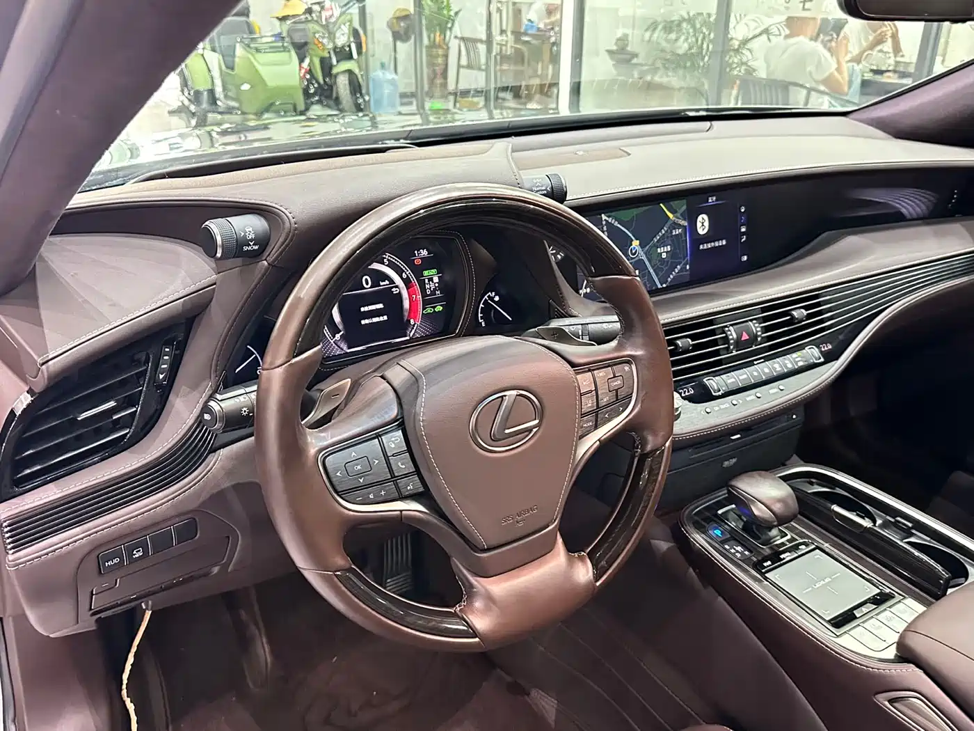 Lexus LS 2020 500h Luxury (China VI) фото 10