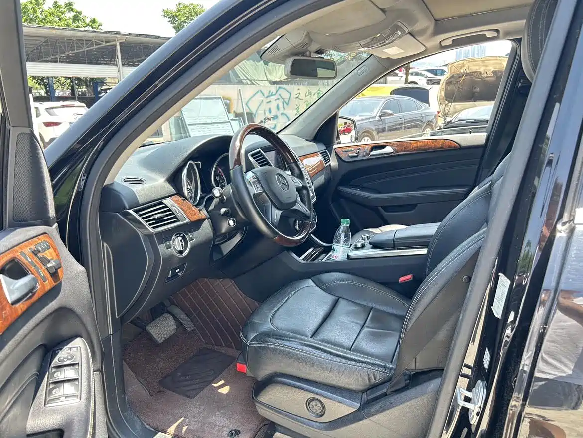 Mercedes-Benz M-Class 2014 ML 400 4MATIC Luxury фото 4