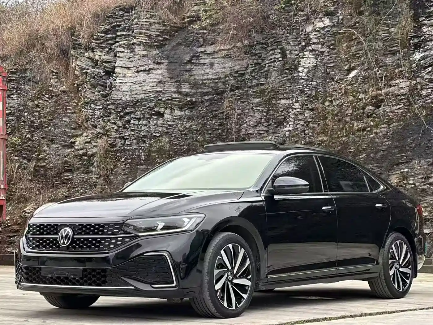 Volkswagen Passat 2023 330TSI Starlight Elite Edition