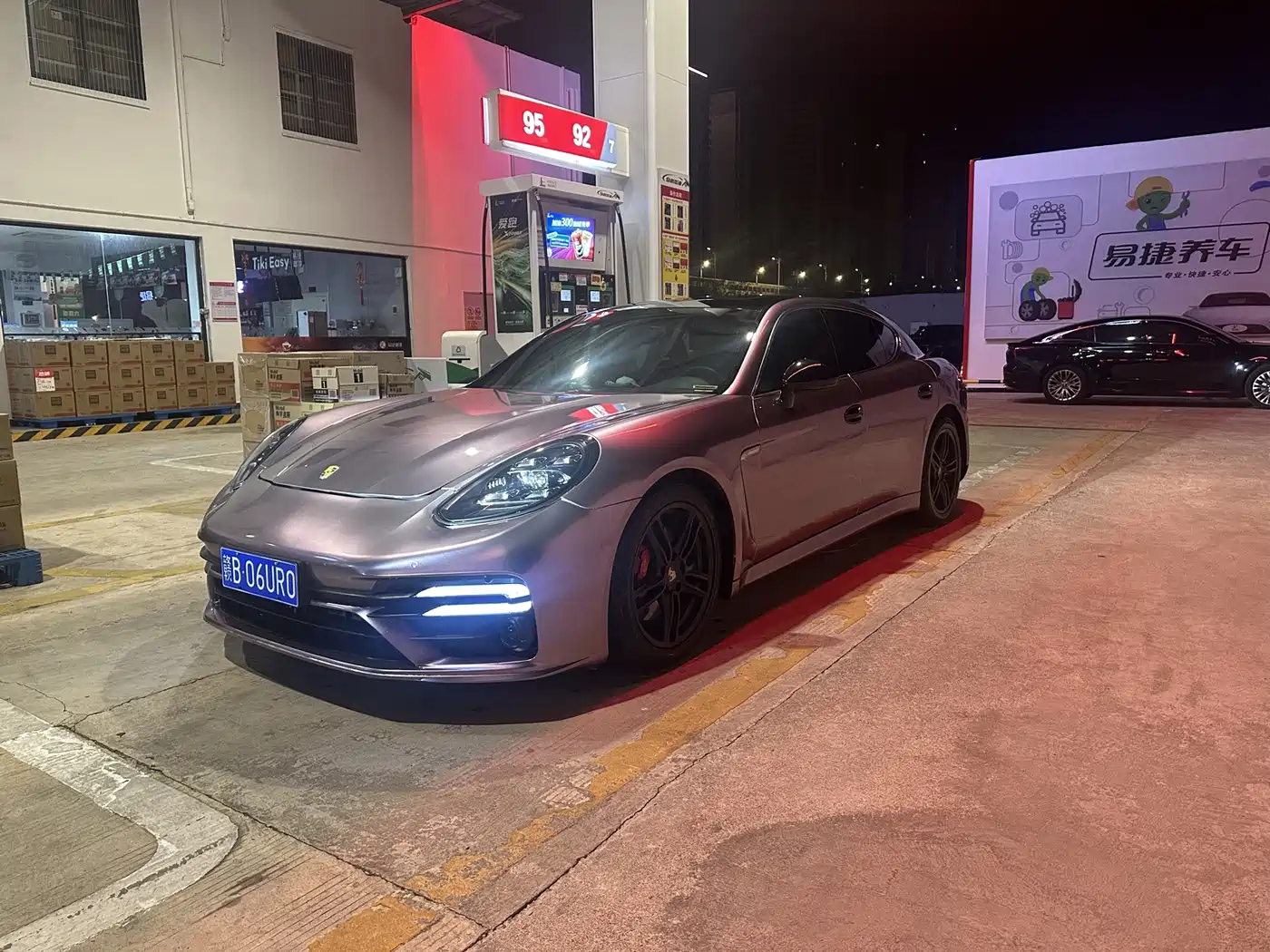Фото 3 - Porsche Panamera