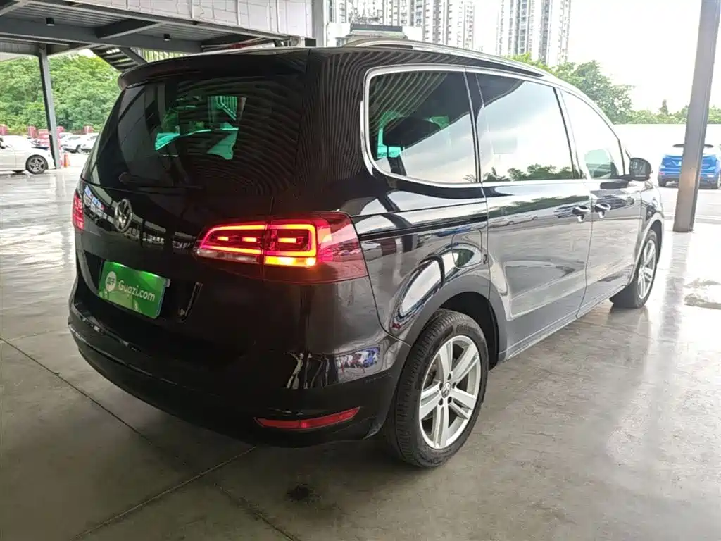 Volkswagen Sharan 2017 380TSI Comfort 6-Seater фото 7