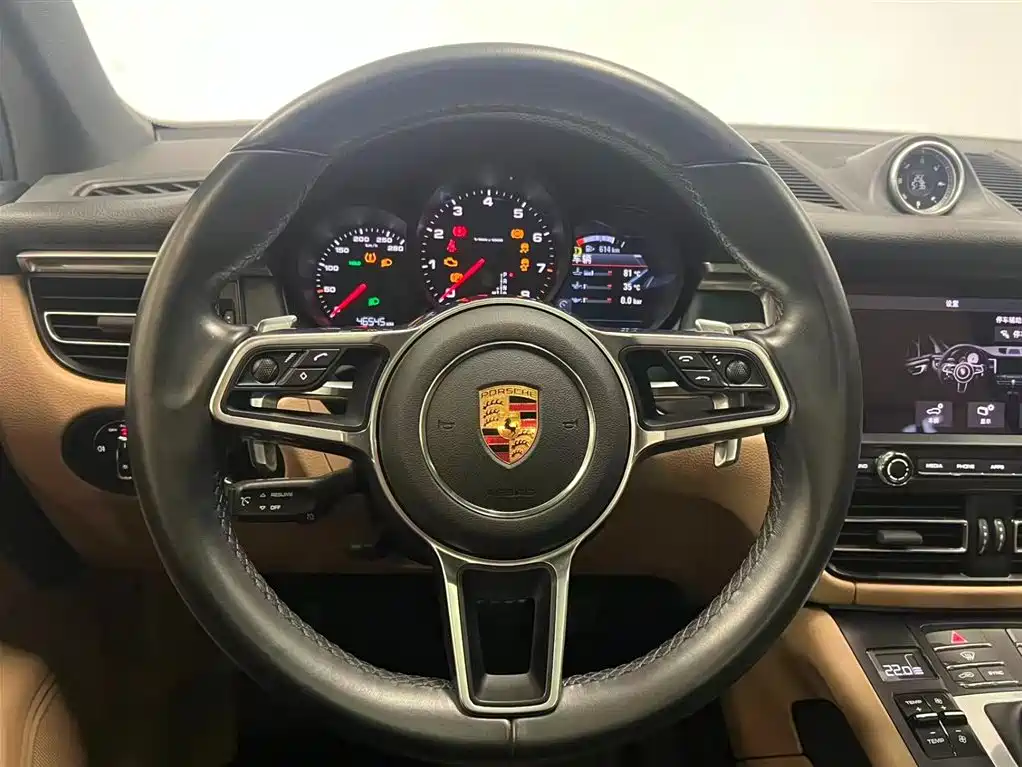 Porsche Macan 2020 Macan 2.0T фото 23