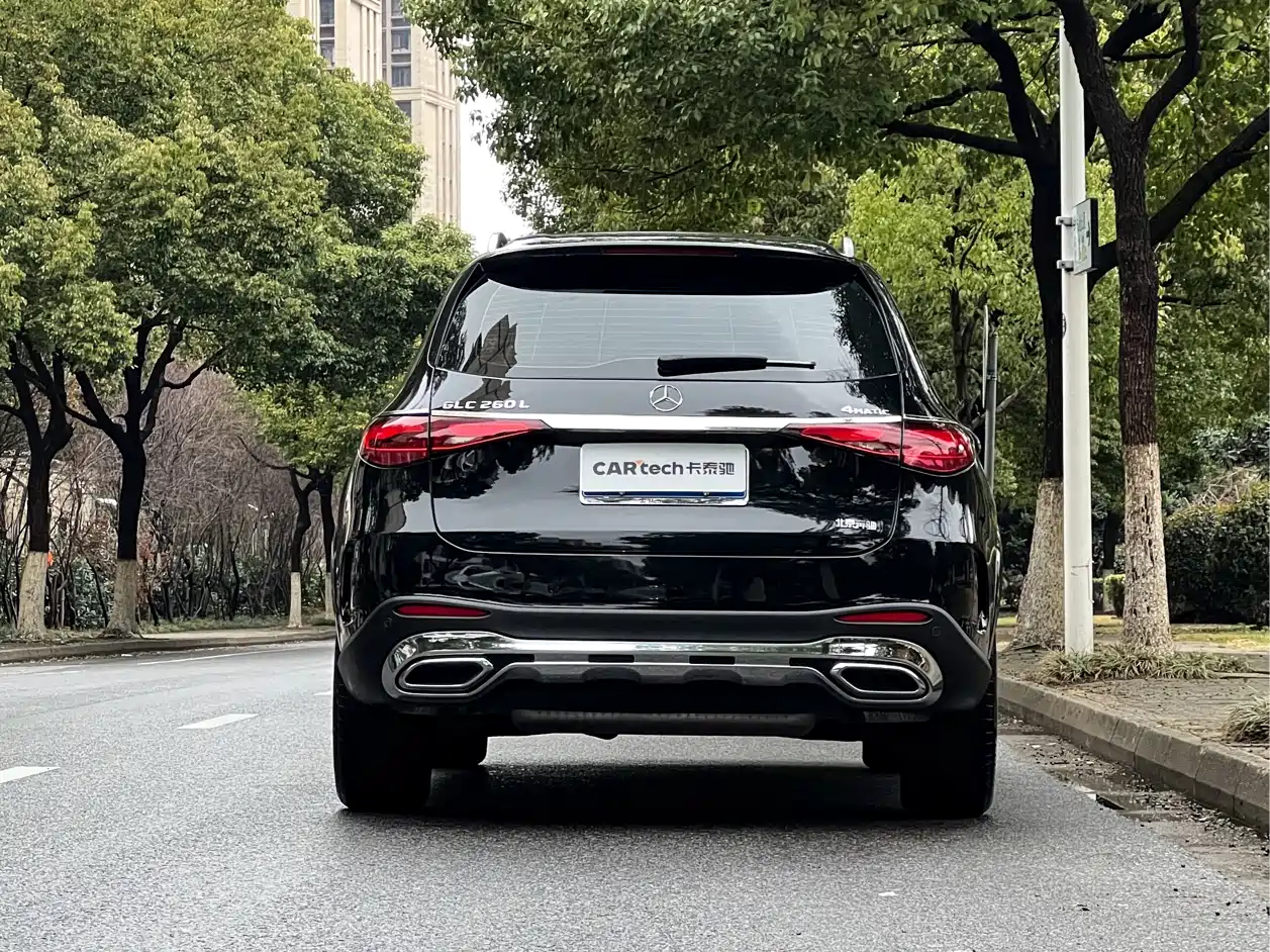 MERCEDES-BENZ GLC