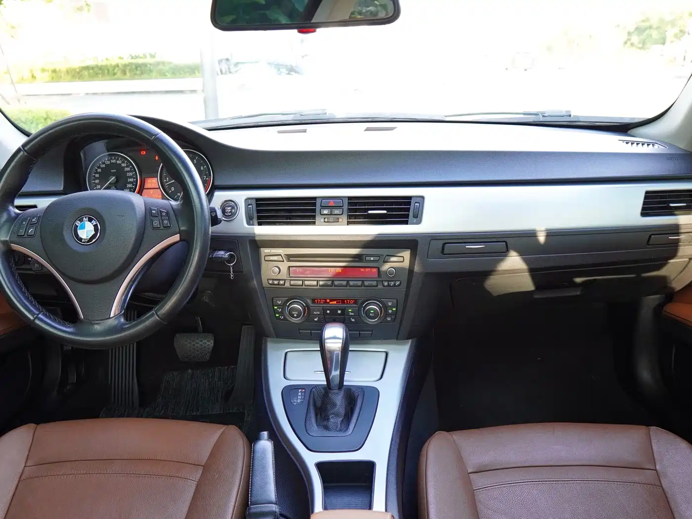 BMW 3 Series (Import) 2010 2011 325i Coupe