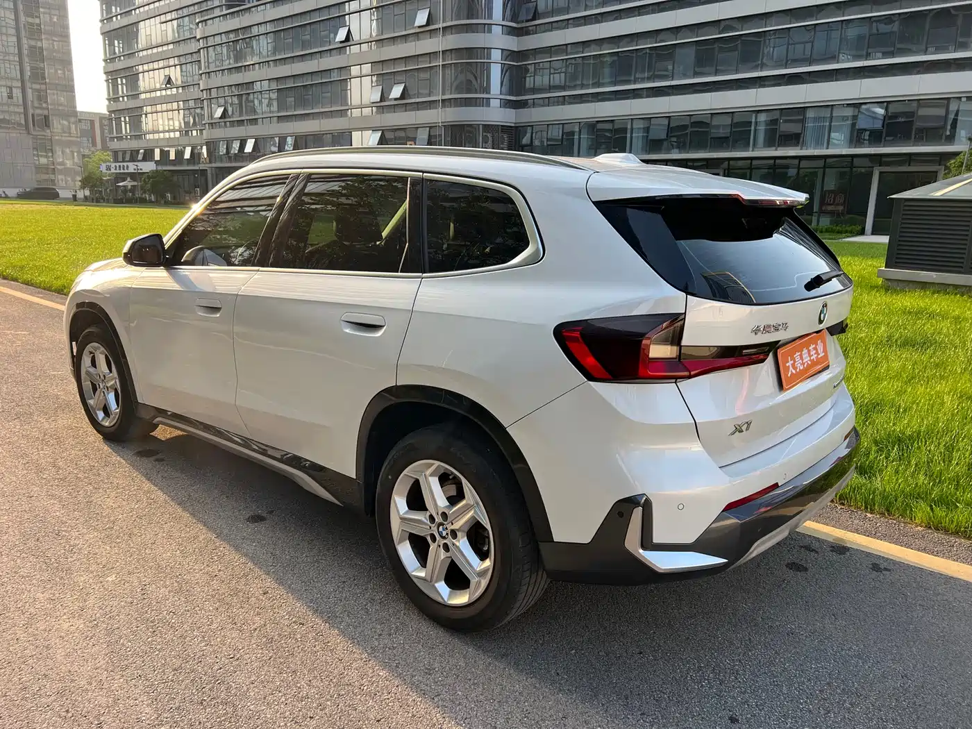 BMW X1 2023 sDrive20Li X Design Package фото 4
