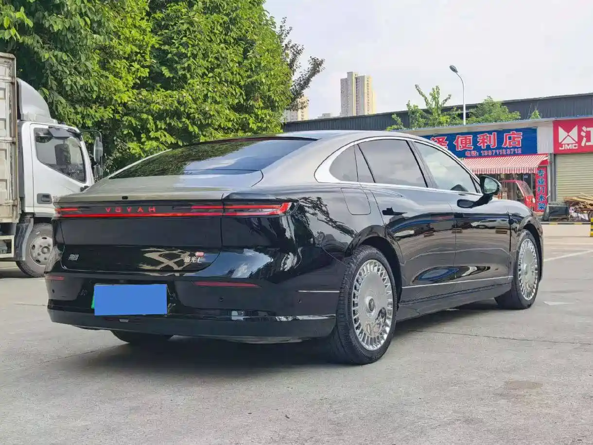 Voyah Auto VOYAH Zhuiguang L 2025 2025 Mid-configuration Model