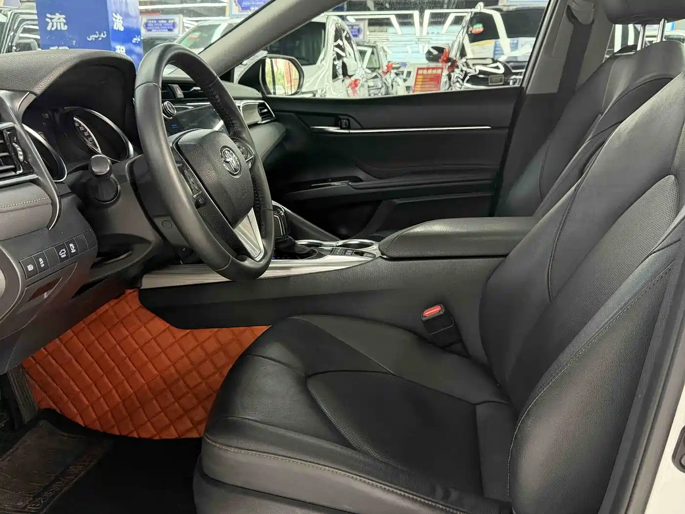 Toyota Camry 2019 Facelift Hybrid 2.5HG Luxury Edition фото 4