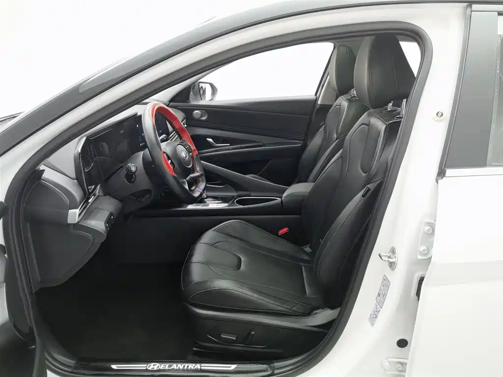 MODERN ELANTRA