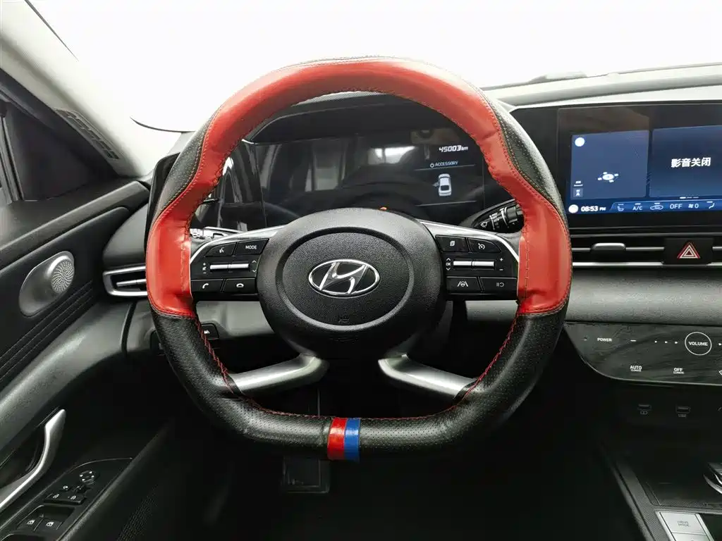 MODERN ELANTRA