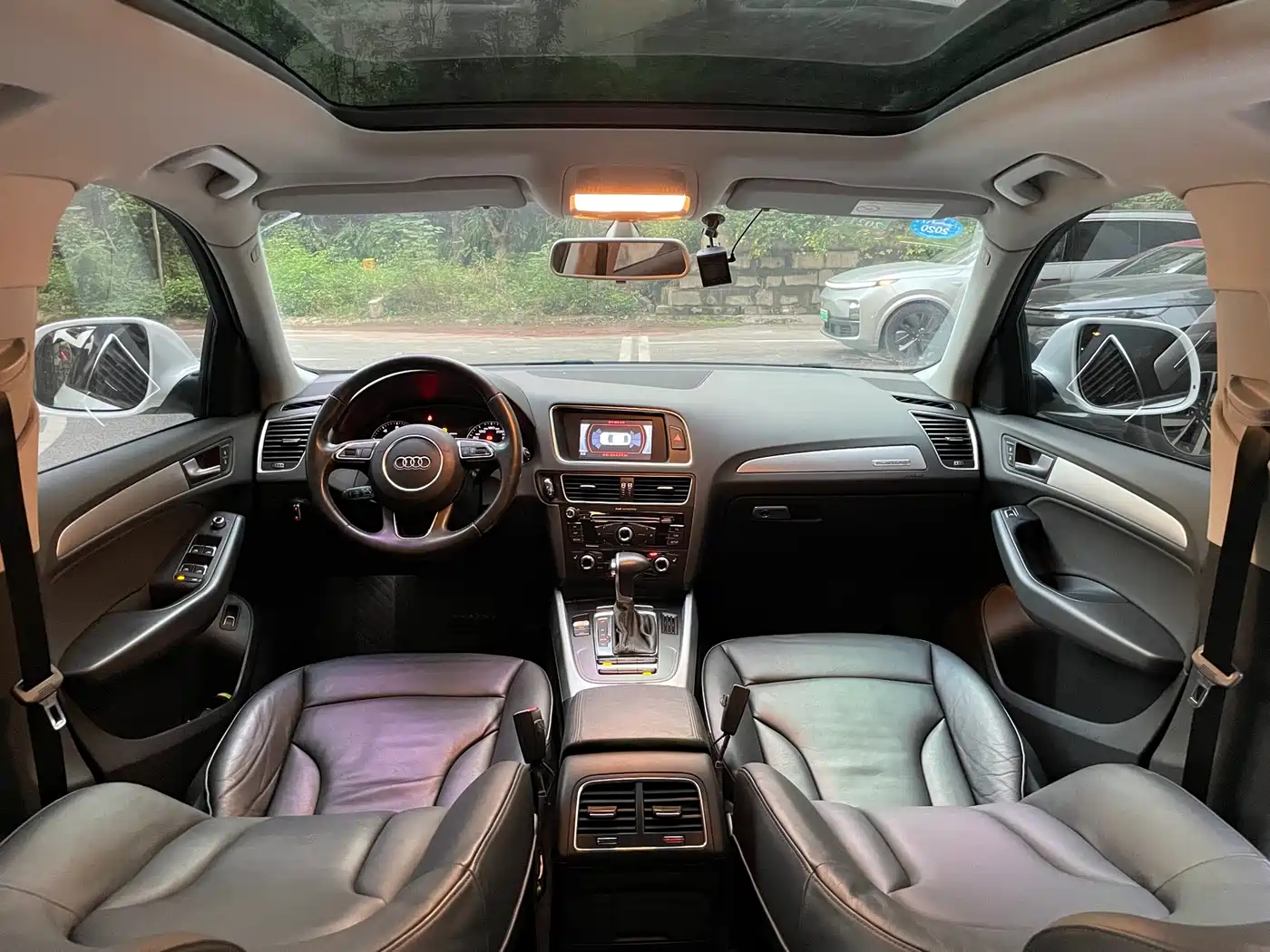 Audi Q5 2015 40 TFSI Technology фото 17