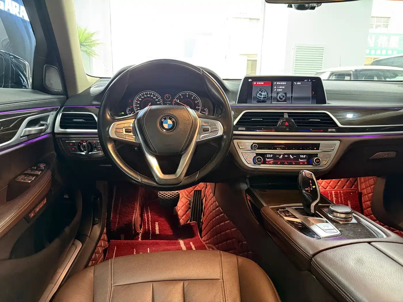 BMW 7 Series 2016 730Li Leading фото 7