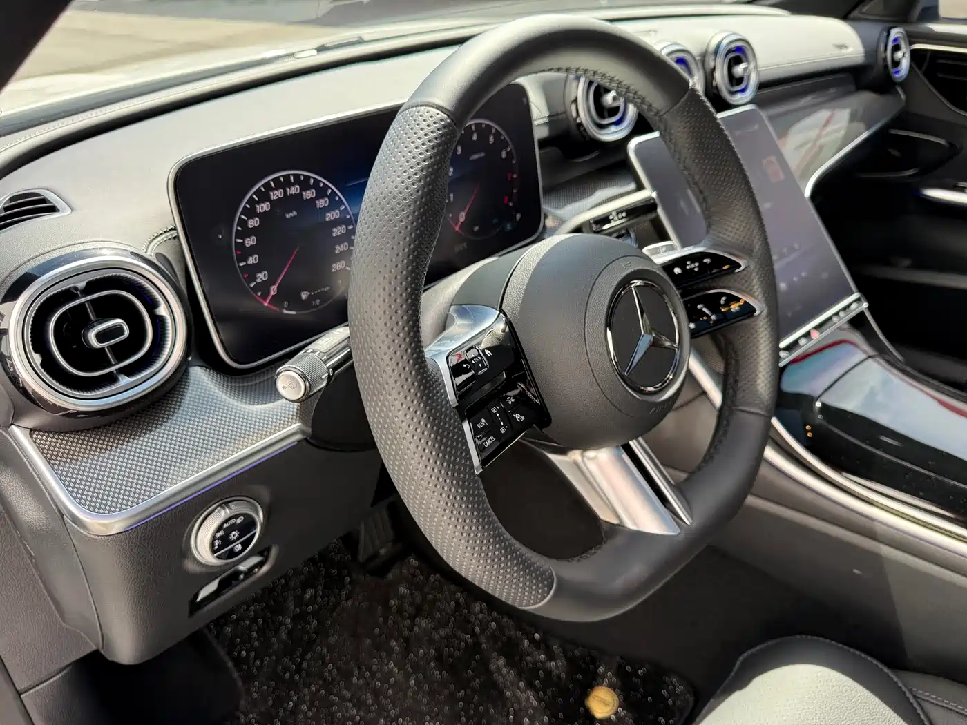 Mercedes-Benz C-Class 2025 Facelift C 260 L Sport Edition фото 14