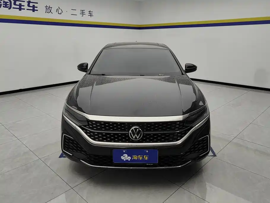  Volkswagen Passat 2024 380TSI Starlight Dragon Soaring Edition 2