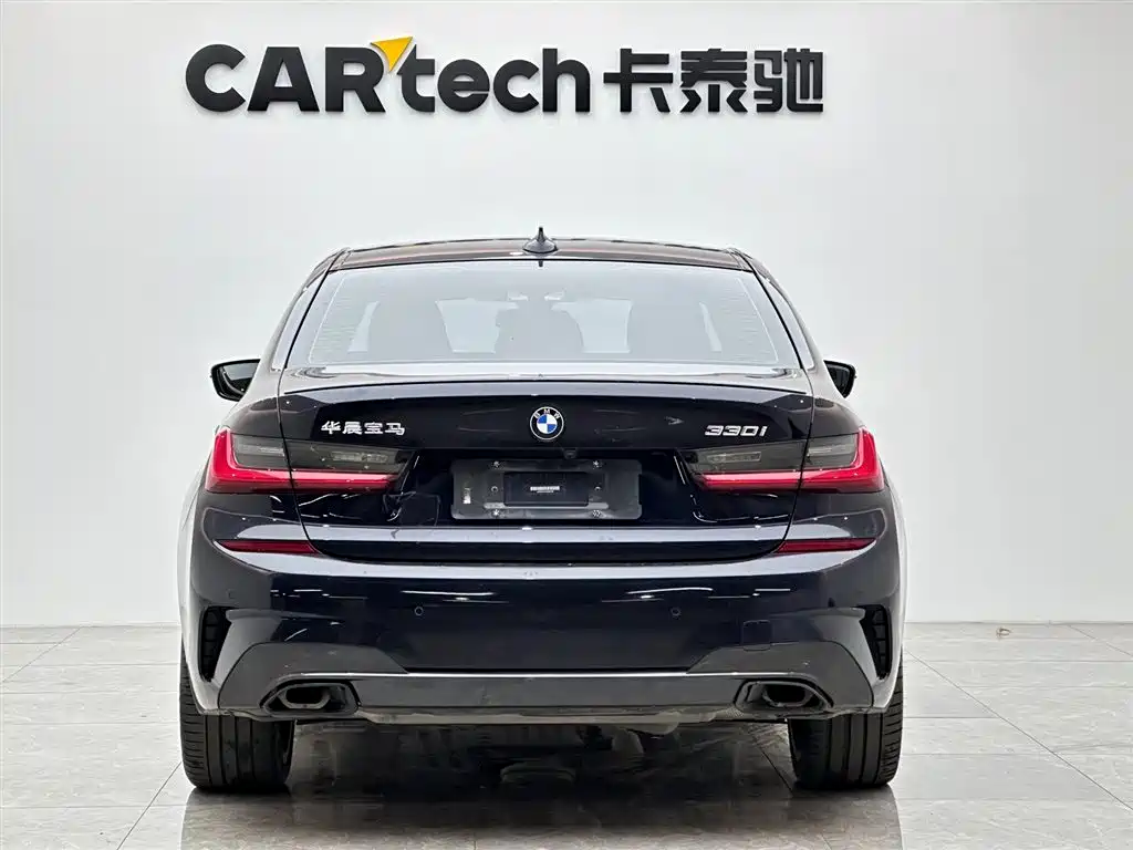 BMW 3 Series 2020 330i M Sport Blackout Package фото 4