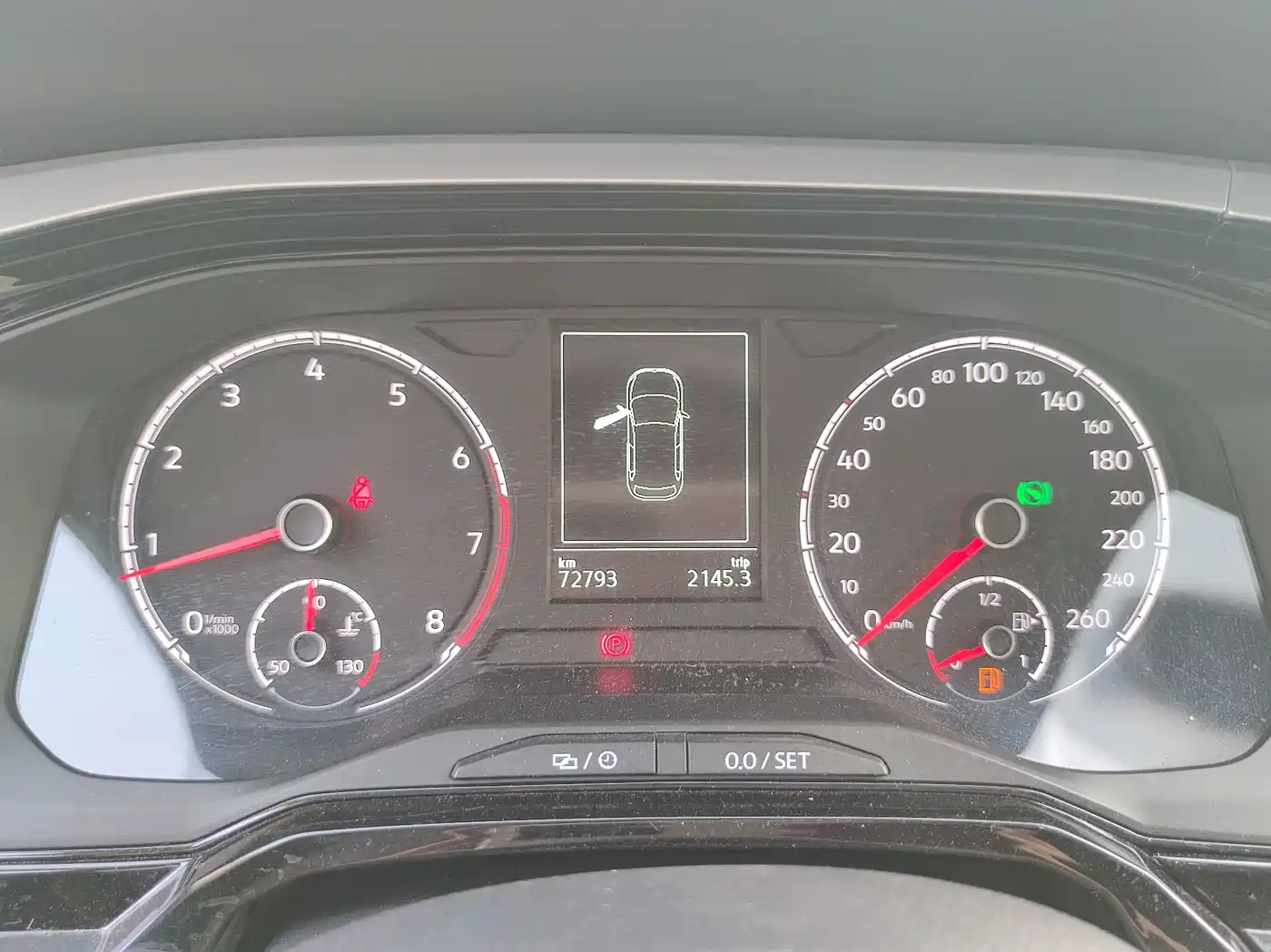 Volkswagen Polo 2019 Plus 1.5L Automatic Colorful Tech Edition фото 10
