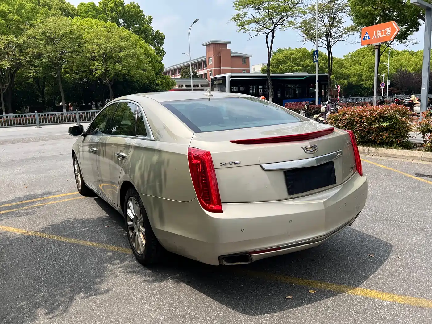 Cadillac XTS 2016 28T Technology фото 5