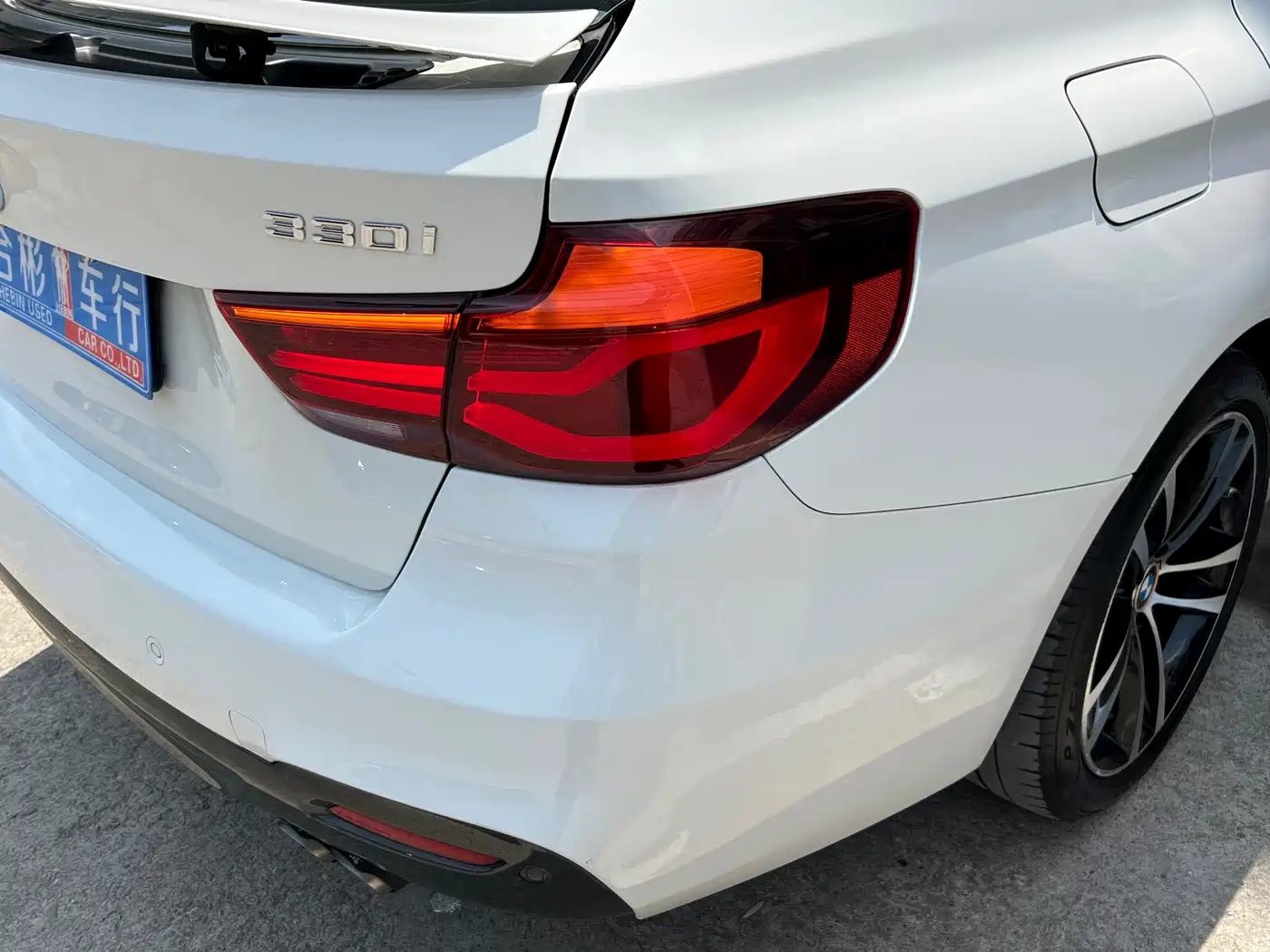 BMW 3 Series GT 2019 330i xDrive M Sport Black Night Edition фото 22