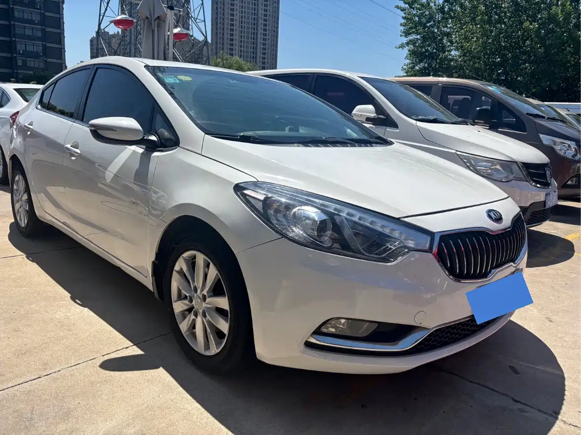 Kia K3 2015 1.6L Automatic GLS фото 3
