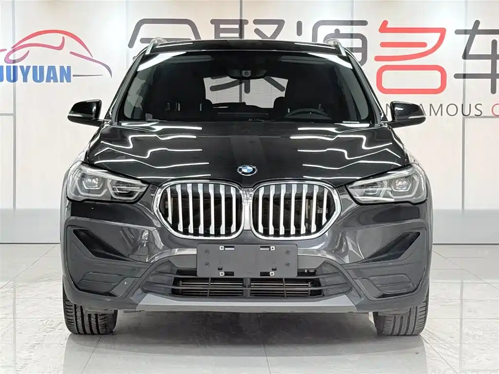 BMW X1 2021 sDrive20Li Fashion фото 2