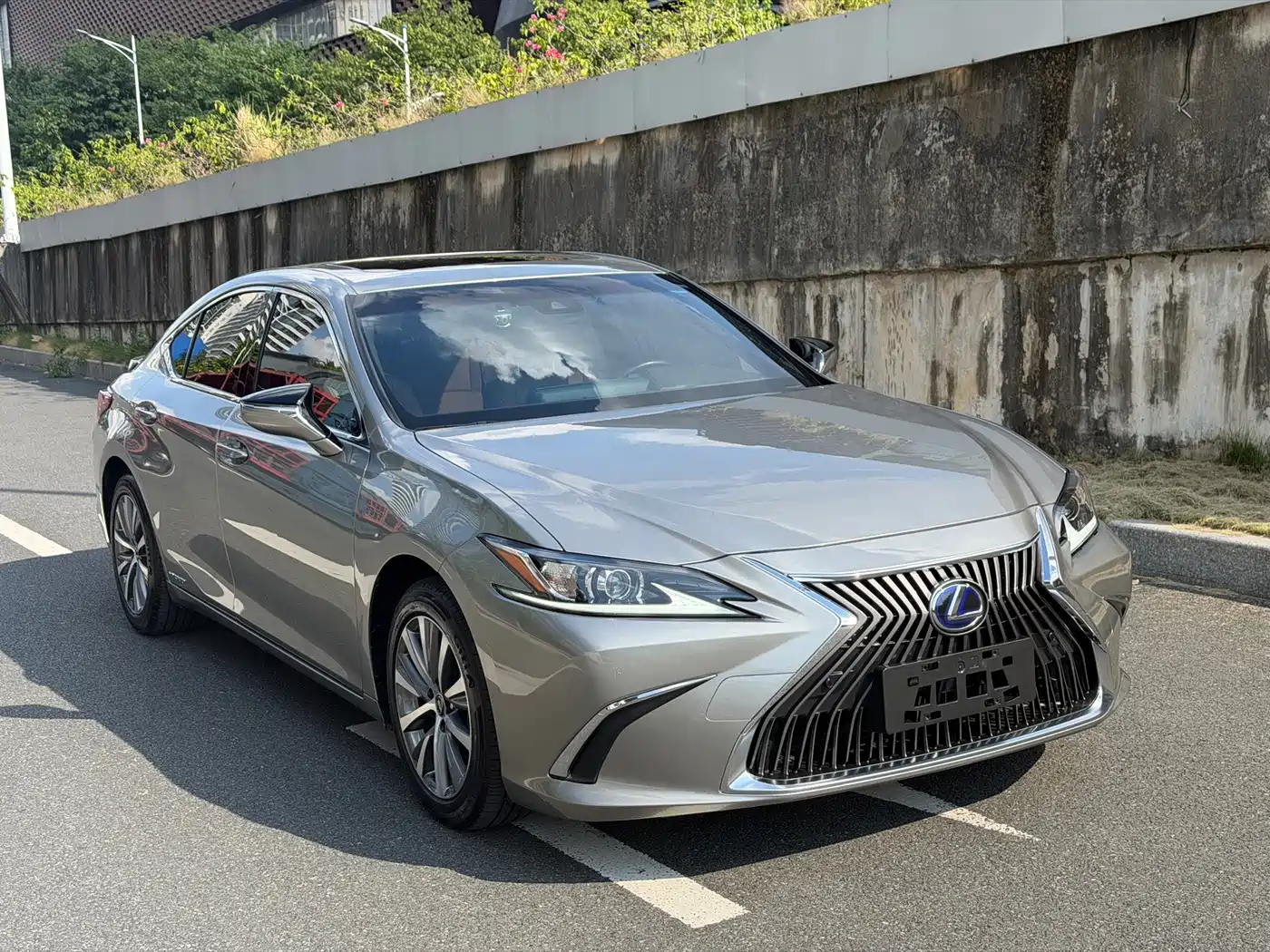 Фото 3 - Lexus ES