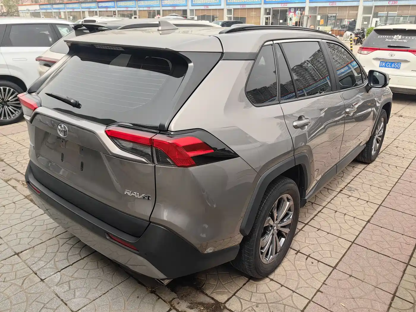 Toyota RAV4 Rongfang 2024 2.0L CVT FWD Style Plus Edition фото 12