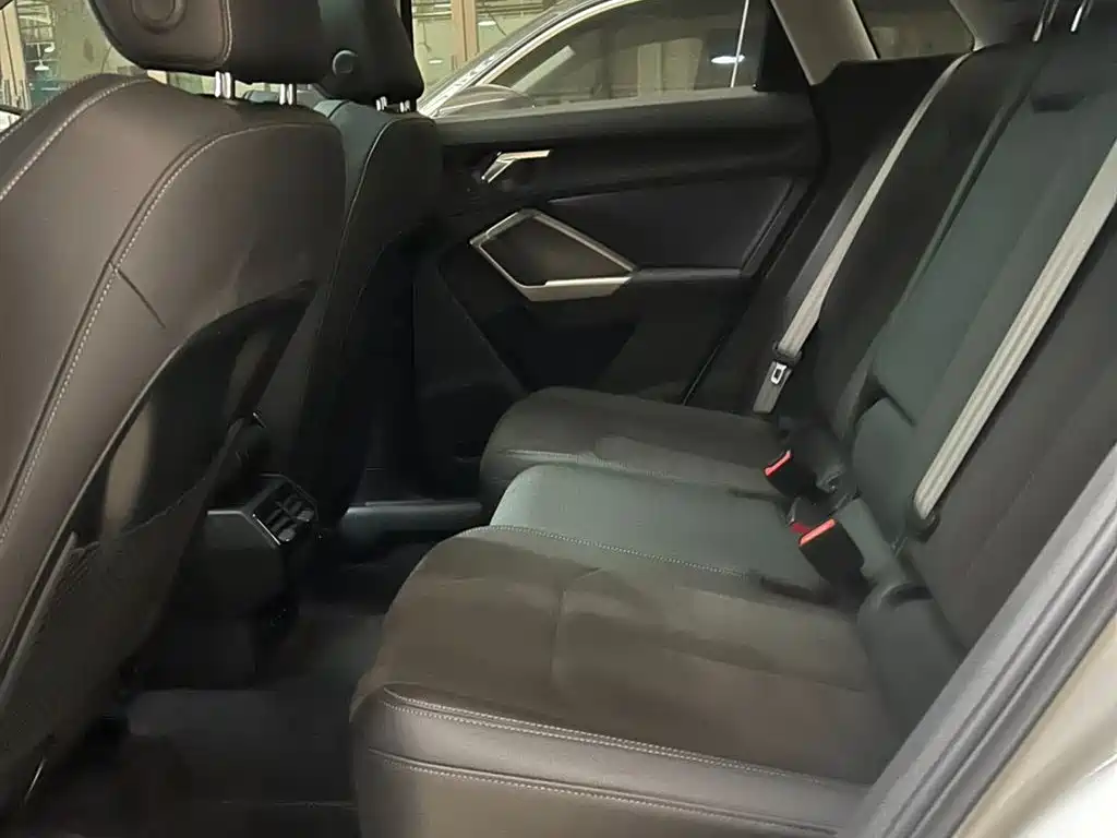 Audi Q3 2022 35 TFSI Fashion Dynamic фото 9