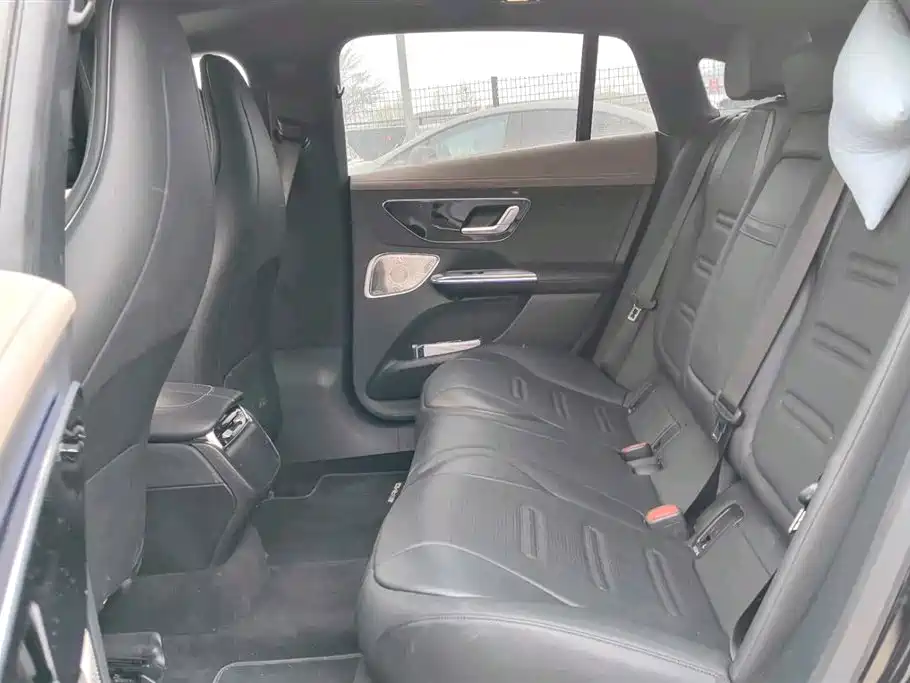 MERCEDES-BENZ EQE AMG