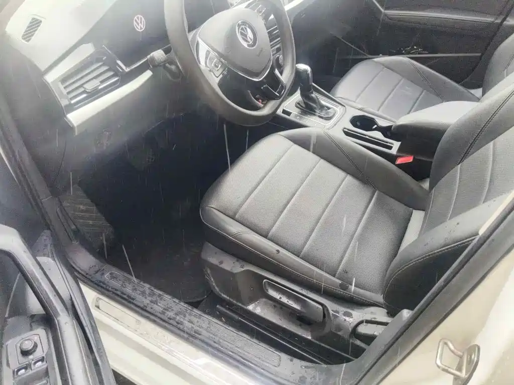 Photo 8 - Volkswagen Lavida