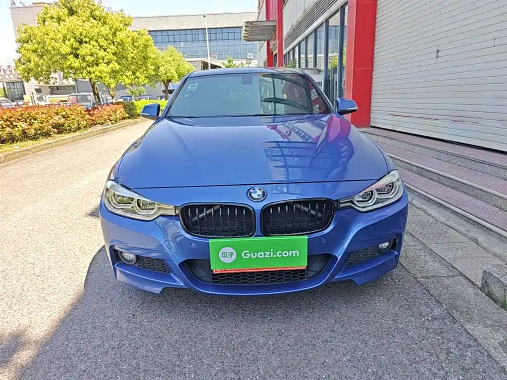 BMW 3 Series 2019 320i M Sport Package фото 3