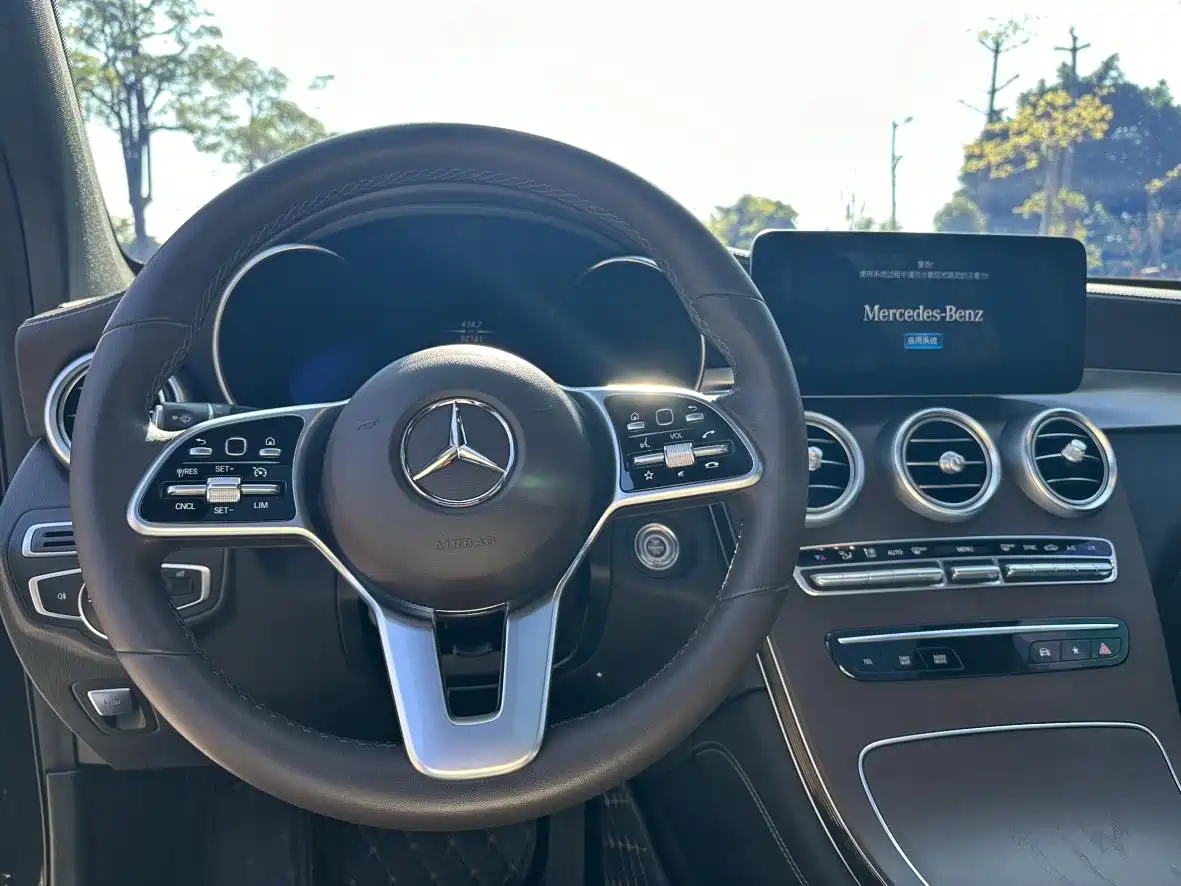 Mercedes-Benz GLC 2020 Facelift GLC 260 L 4MATIC Luxury фото 9