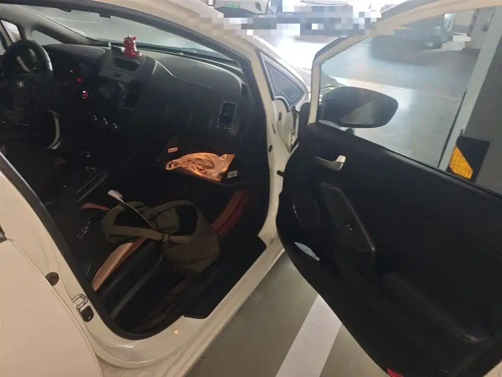 Kia K3 2013 1.6L Automatic GLS фото 22