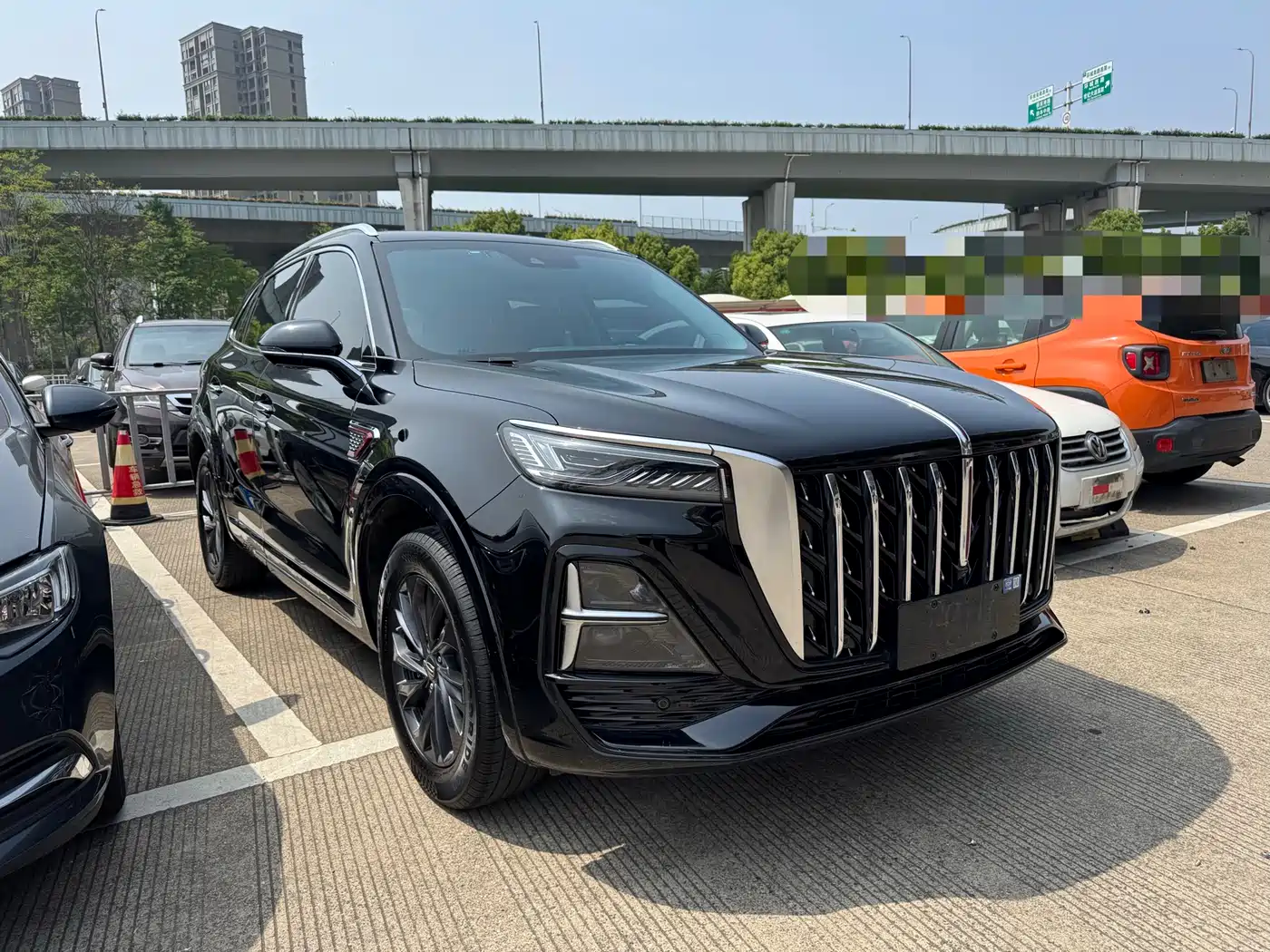 Hongqi HS5 2023 2.0T Flag Pro 500,000 Units Commemorative Edition фото 3