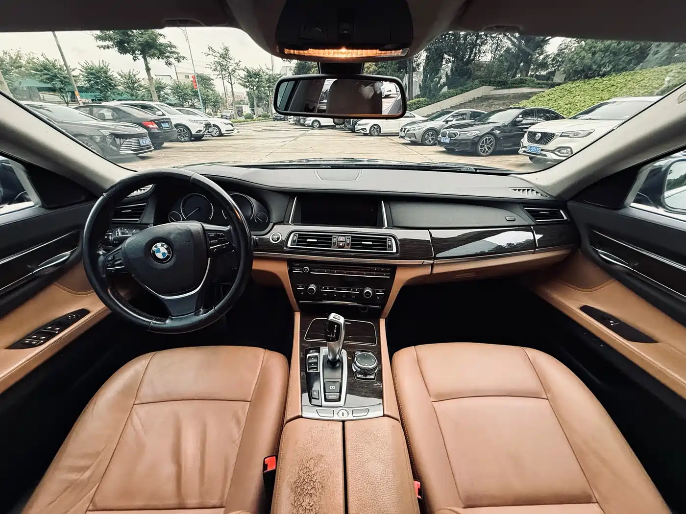 BMW 7 Series 2014 730Li Premium фото 32