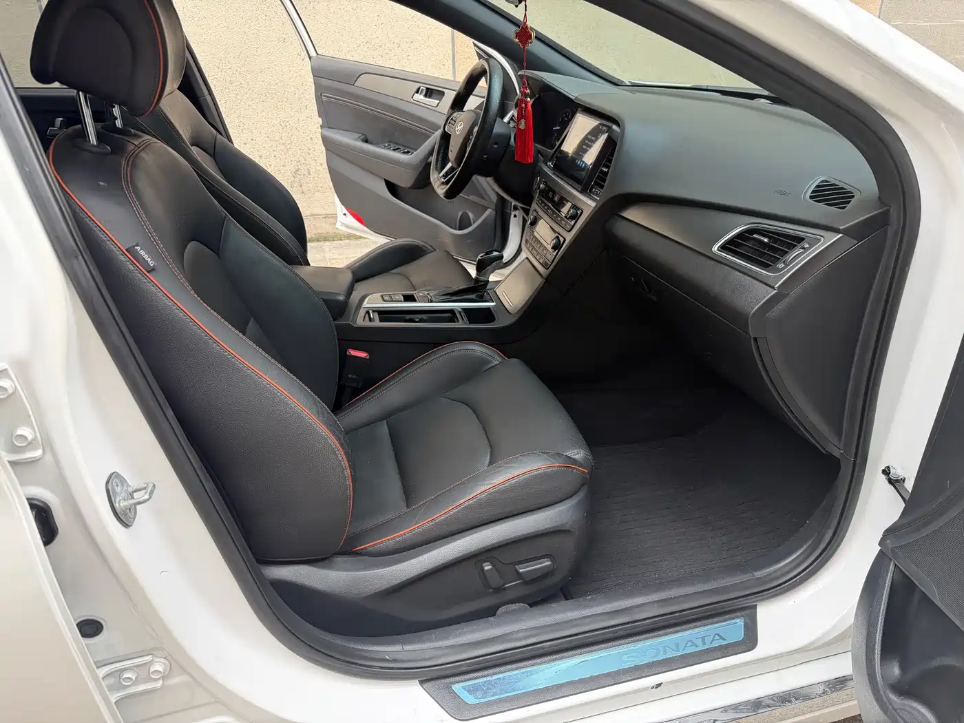 Hyundai Sonata 2015 1.6T GLX Leading фото 8