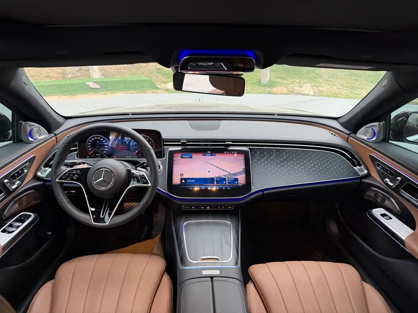 Mercedes-Benz E-Class 2024 E 300 L Fashion фото 6
