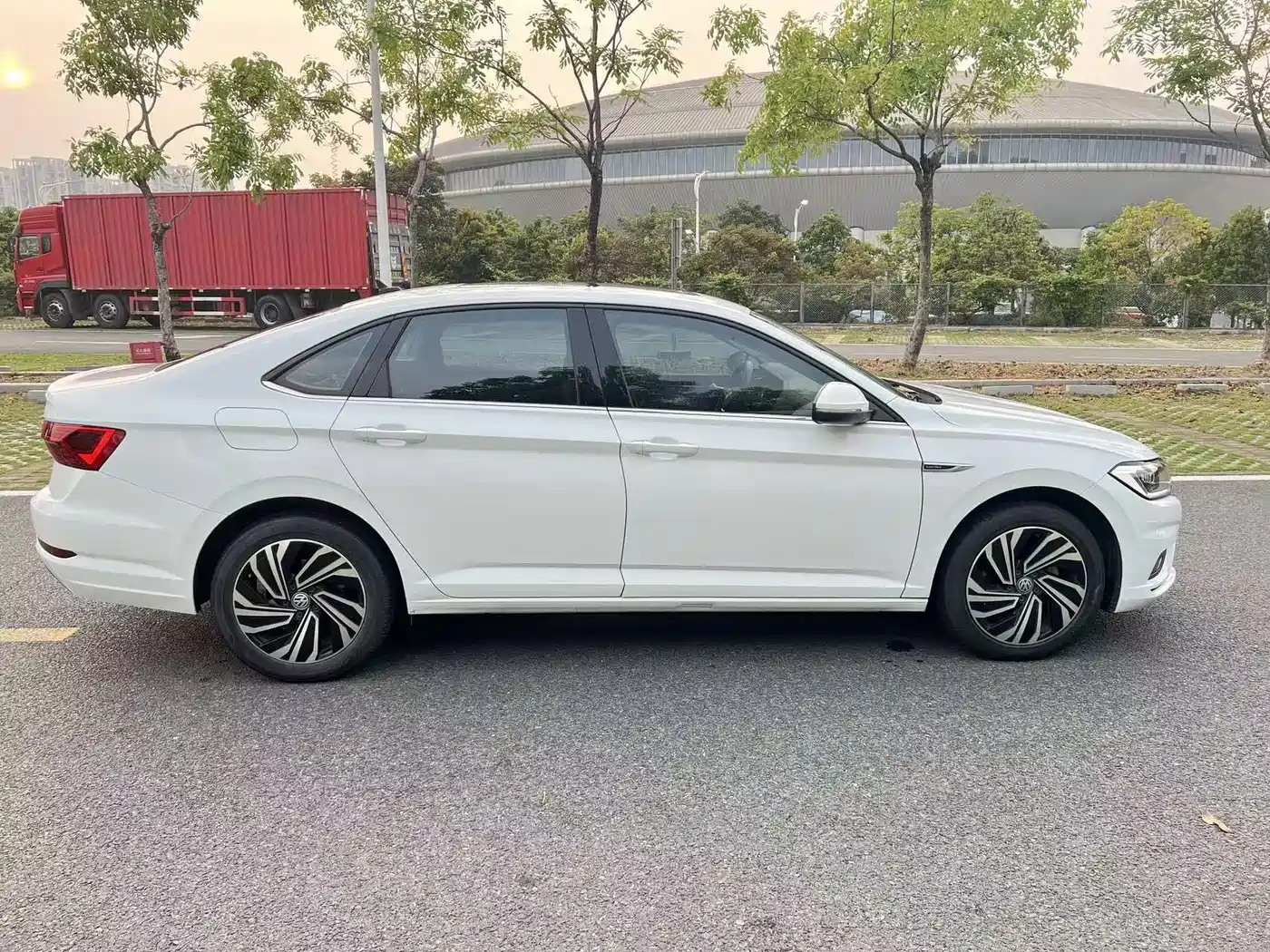Volkswagen Sagitar 2021 200TSI DSG Comfort Smart Edition фото 9