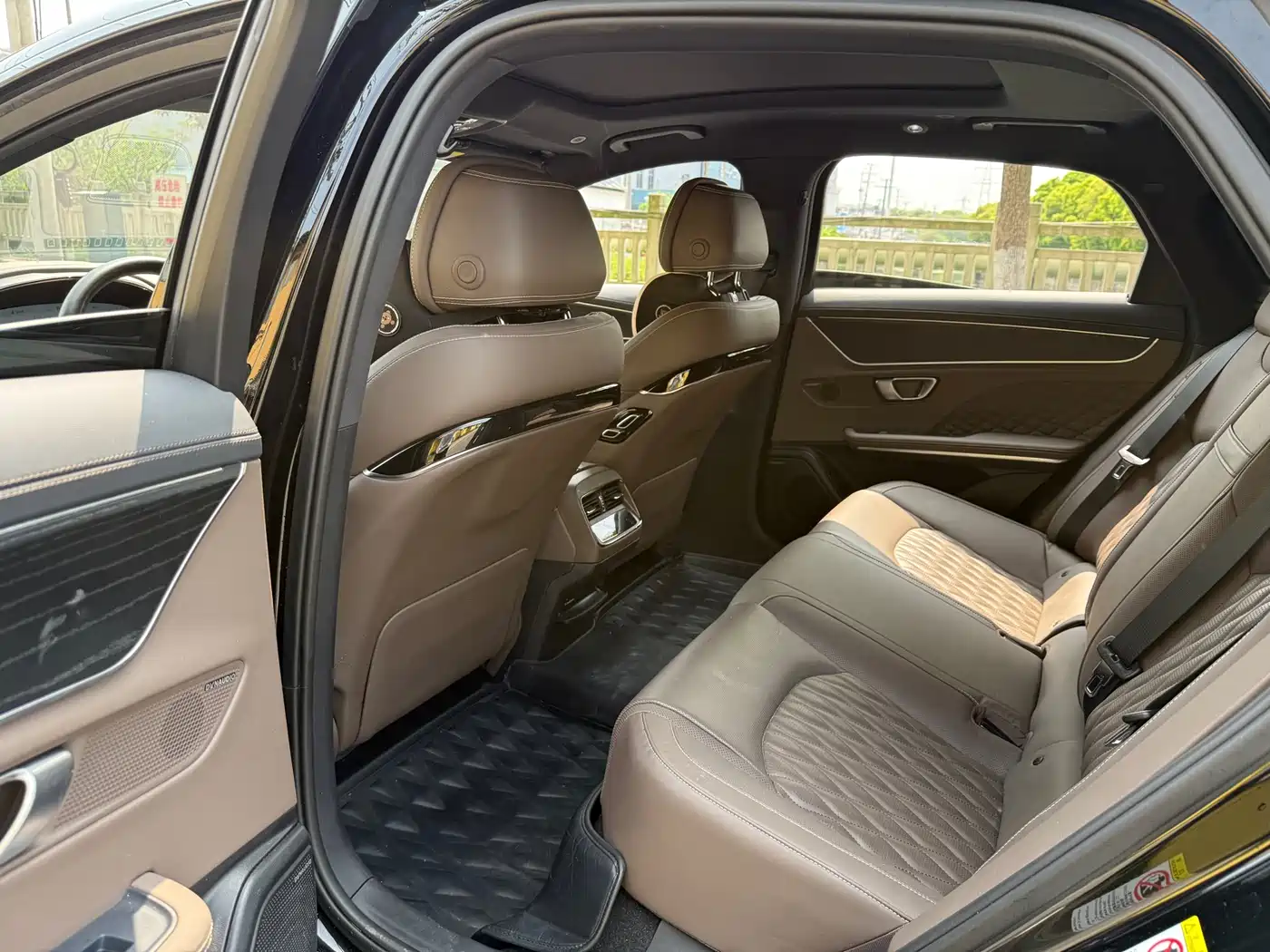 BYD Han 2023 DM-i Champion Edition 200KM Flagship фото 11