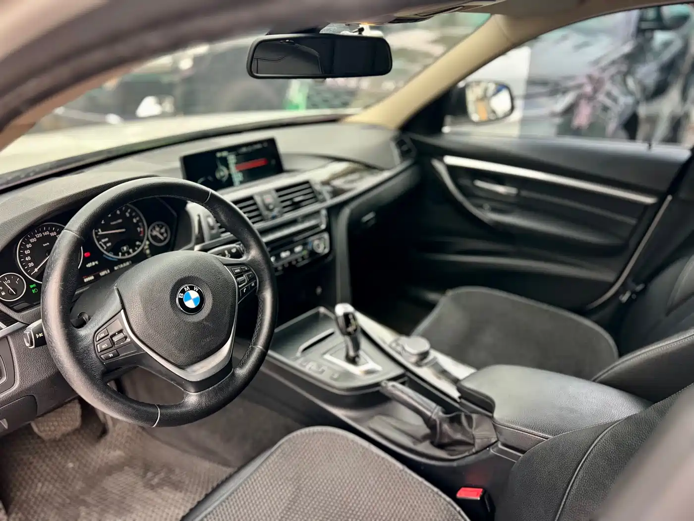 BMW 3 Series 2016 320Li Luxury Design Package фото 9