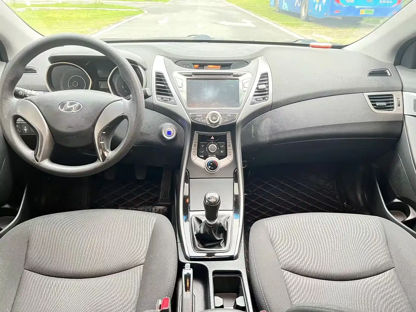 Hyundai Langdong 2015 1.6L Manual Premium фото 8