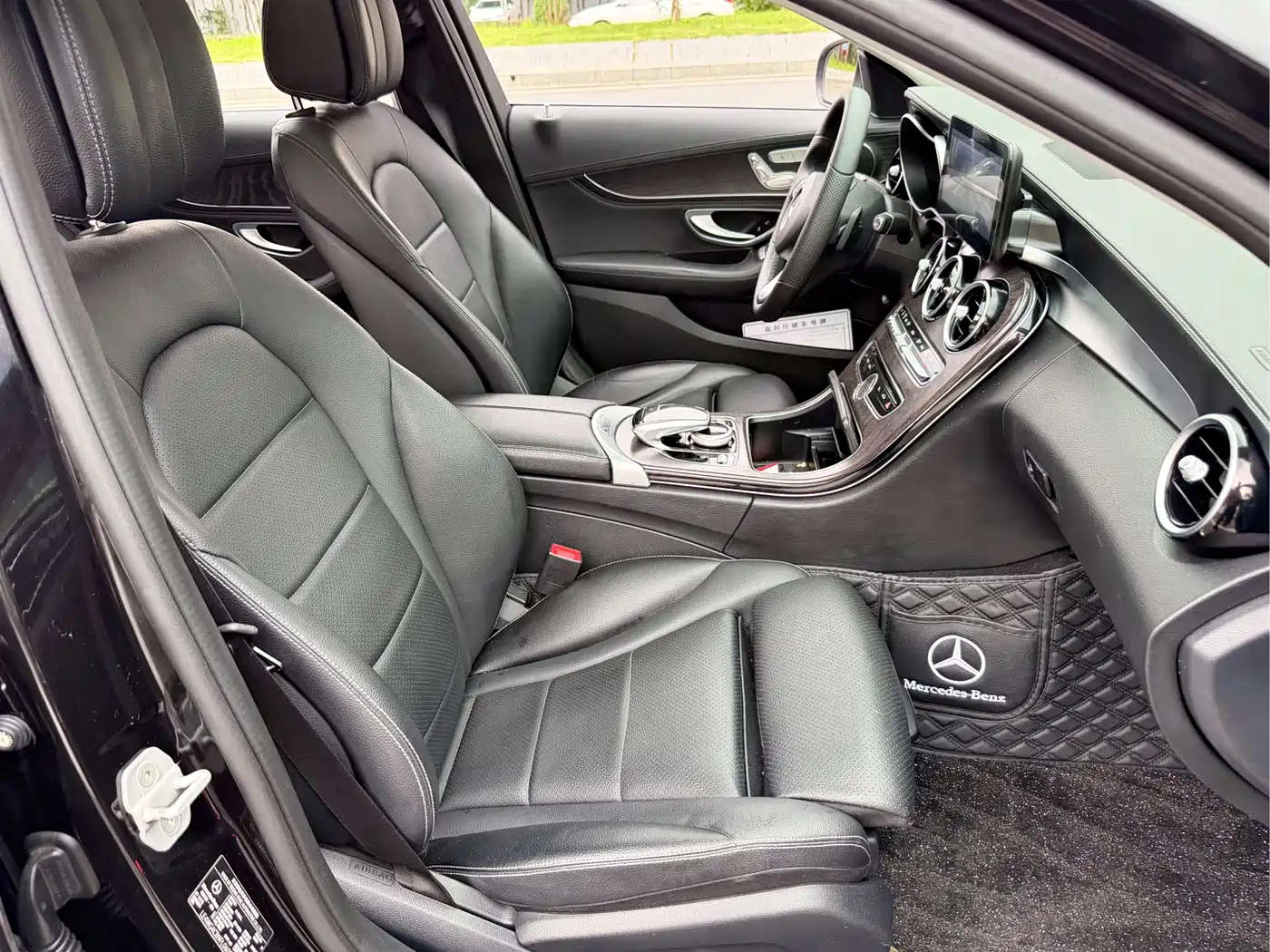 Mercedes-Benz C-Class 2015 Facelift C 200 L Sport фото 7