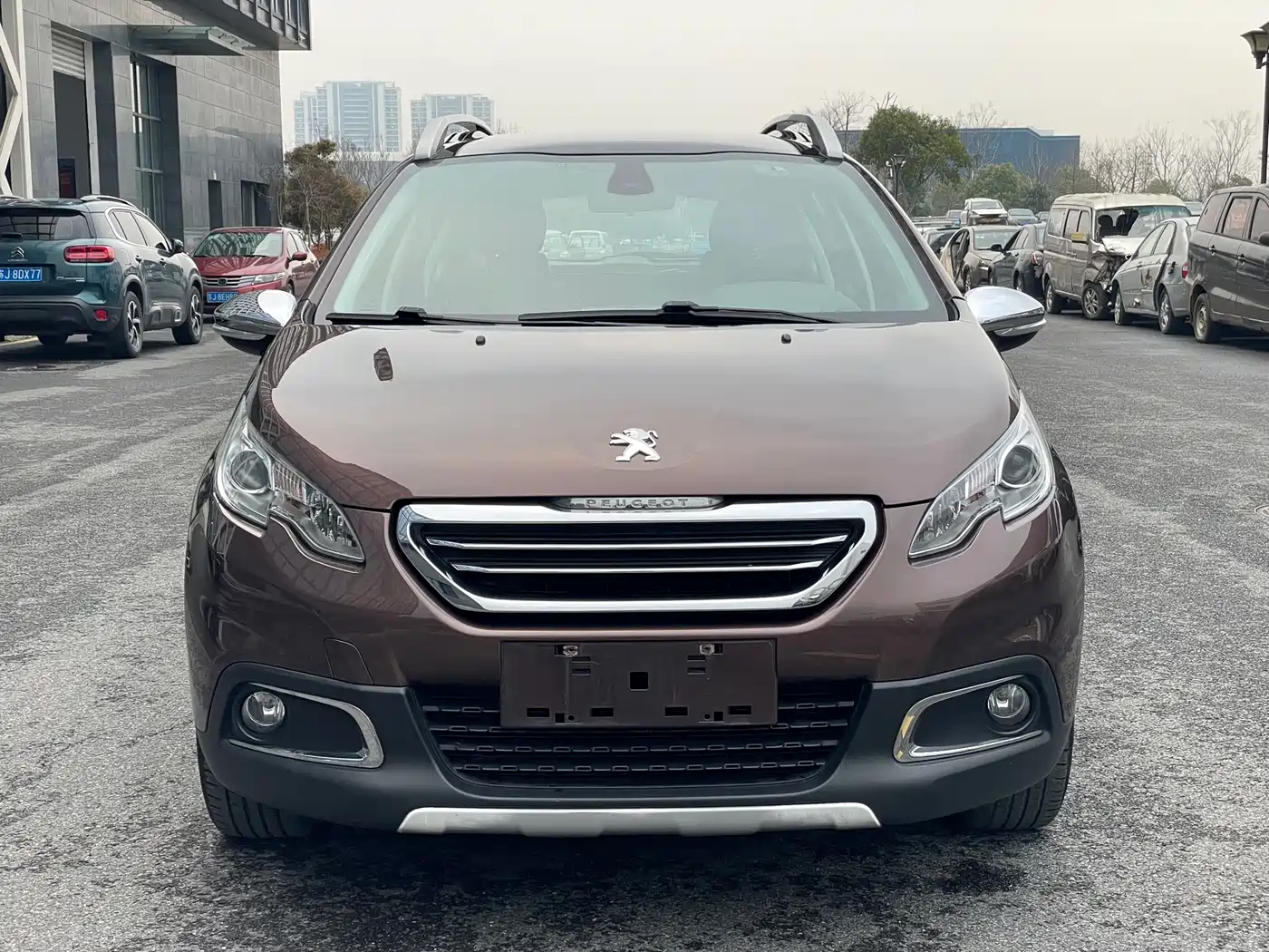 Peugeot 2008 2014 1.6L Automatic Navigation Edition фото 2
