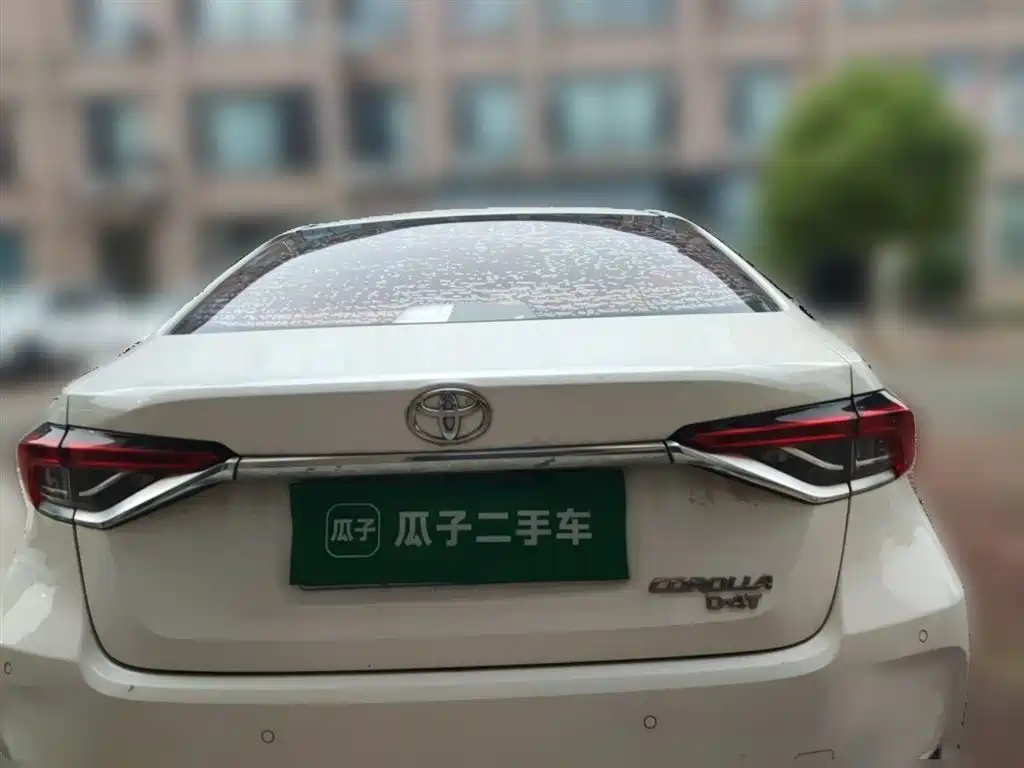 Toyota Corolla 2019 1.2T S-CVT GL Pioneer Edition фото 4