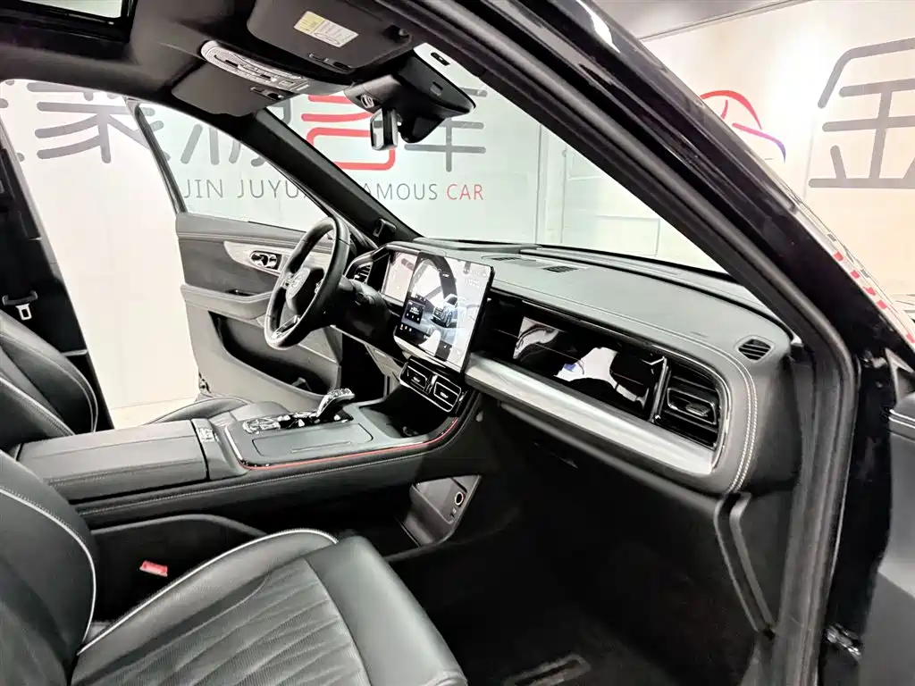 GAC Trumpchi Trumpchi GS8 2022 Hybrid Series 2.0TM 4WD Premium Edition (7-Seater) фото 17