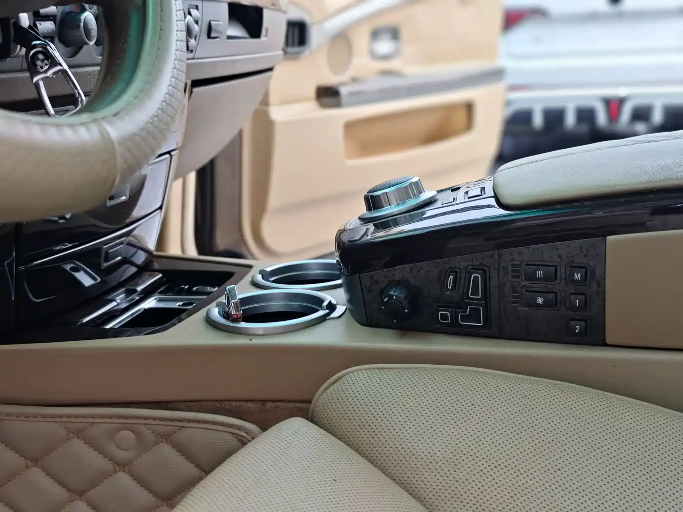 BMW 7 Series 2005 Model 740Li фото 10