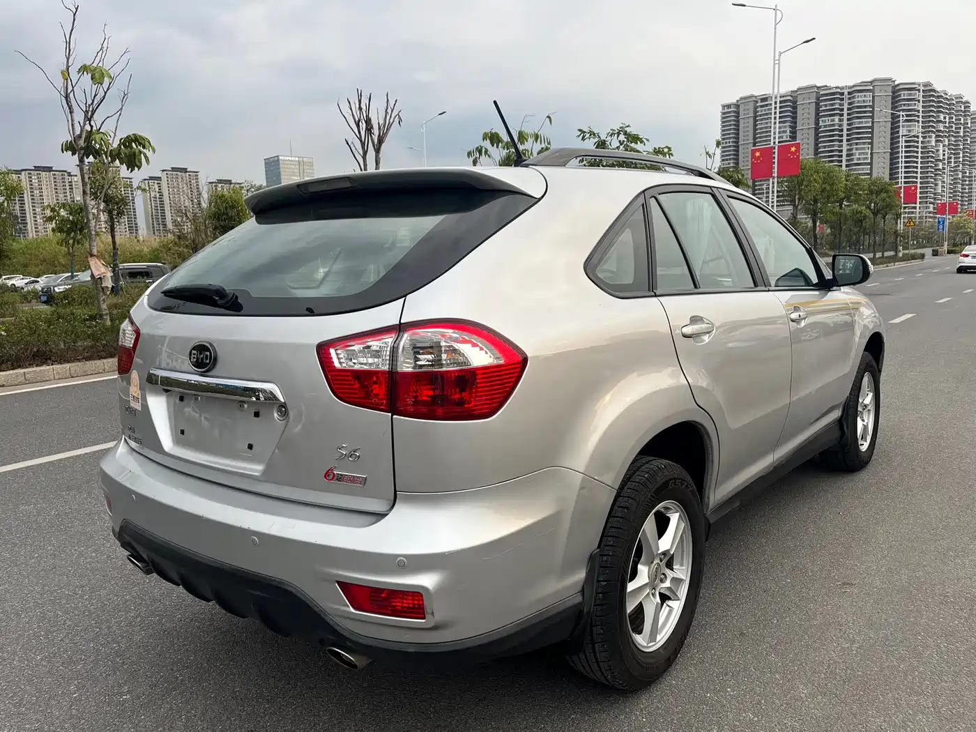 BYD S6 2014 2.4L Automatic Luxury 5-seater фото 5