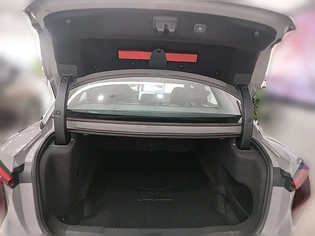 Hongqi EH7 2025 2025 640 AWD Smart Selection Edition