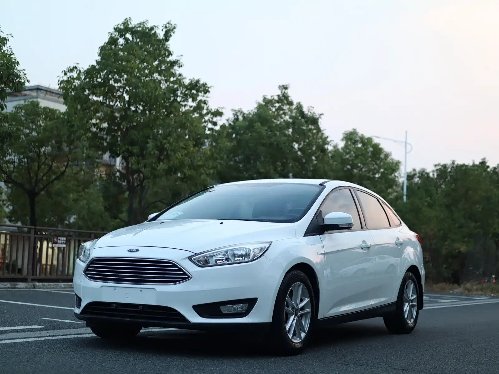 Фото 1 - Ford Focus