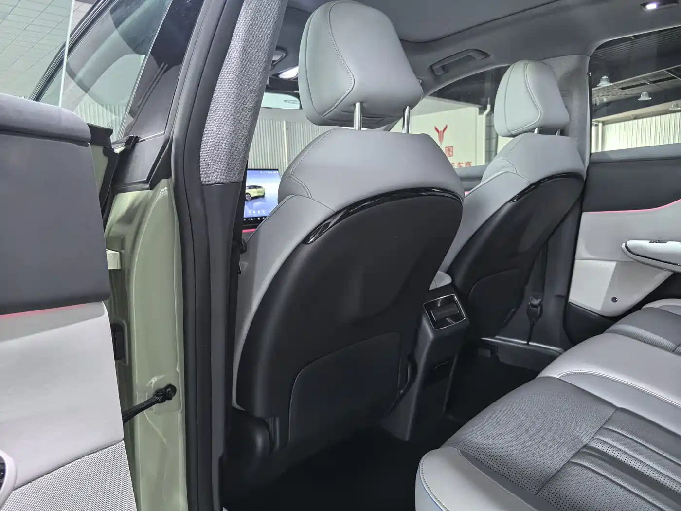 Voyah Auto Voyah Zhiyin 2024 Long Range Smart Edition фото 5
